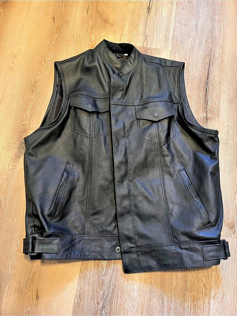 Jackets 4 Bikes Men's Leather Motorcycle Vest Size Large